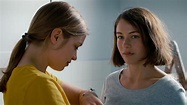 Das Mädchen und die Spinne - Kritik | Film 2021 | Moviebreak.de