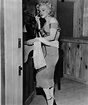 Marilyn Monroe’s Final Hours: Nuke Fears, Mob Spies, and a Secret ...