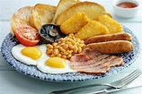Wetherspoons chef shows how its full English breakfast is made and how ...