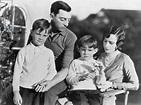 Image of Buster Keaton and his wife Natalie Talmadge with their sons,
