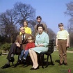 La Reina Isabel y el Duque de Edimburgo con sus cuatro hijos - La Familia Real Británica en ...
