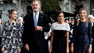 La famiglia reale spagnola brilla con i look coordinati: la regina ...