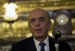 Ministro José Serra recebe alta após cirurgia na coluna - País - Jornal NH