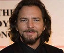 Eddie Vedder Biography - Facts, Childhood, Family Life & Achievements