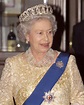Conoce todos los detalles de cada una de las coronas de la Reina Isabel ...