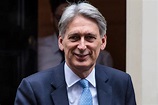 Philip Hammond announces plans for ultra-fast internet in UK homes