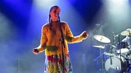 Tove Styrke - Million Pieces (LIVE) - YouTube