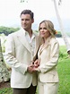 Jorge (Adan Canto) And Leslie (Radha Mitchell) - 2 Hearts (2020)