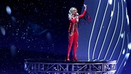Rita Ora eert Avicii tijdens BBC festival - Qmusic
