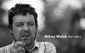 Stars and Slights: Former Weezer Bassist Mikey Welsh Found Dead