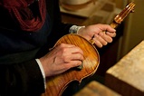 Come nasce un violino, storia di una grande passione - Corriere.it