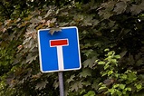 Sackgasse: Verkehrszeichen und -regeln zur Stichstraße