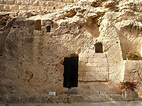 A tour inside the burial site of Jesus Christ, the Garden Tomb ...