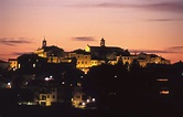 MORRO D'ALBA / DOLCI COLLINE E PANORAMI INCANTEVOLI, TRA I BORGHI PIÙ ...