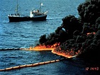 Incendios masivos en el mar para contener el derrame de petróleo del ...