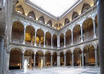 Courtyard of the Museum für angewandte Kunst (Museum of Applied Arts ...