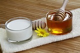 Maschera latte e miele anti-aging: la ricetta - Bigodino