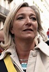 Marine Le Pens Rassemblement National überholt Macrons Partei in ...