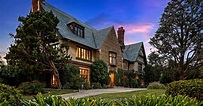 Home of the Week: Hancock Park manor with classic roots - Los Angeles Times