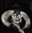 Mujer carnaval Diane Arbus | Arte Pixeles