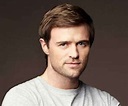 Jonas Armstrong Biography - Facts, Childhood, Family Life ...