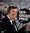 DER GROSSE PREIS Moderator WIM THOELKE, 1974 Stockfotografie - Alamy