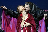 „Tanz der Vampire“ in Stuttgart: Die für September geplante Premiere ...