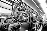 Im Zug Foto & Bild | erwachsene menschen, mehrere menschen, bahn Bilder ...