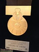 Star Wars: A New Hope Medal Of Yavin Master Replicas