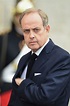 Pretender to the French throne, Jean d'Orleans, wants his châteaux back ...