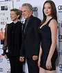 Annette Bening & Warren Beatty's 16-Year-Old Daughter Hits Red Carpet ...