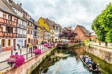 La bonita ciudad de Colmar situada en la región de la Alsacia