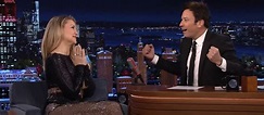 La actriz Kate Hudson anuncia en el programa de Jimmy Fallon su salto a ...