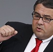 SPD-Chef: Sigmar Gabriel traut sich auch Kanzlerkandidatur zu - WELT