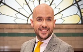 Meet Tom Allen on Insta - the Great British Bake Off Extra Slice comedian!