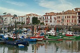 les couleurs sur le port de St jean de Luz.... photo et image | europe ...