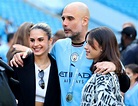 Pep Guardiola celebra con su mujer, sus hijos y su padre el título del ...