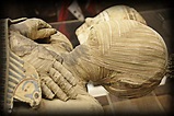 MOMIA | Momia Egipcia en el Museo de Louvre, Francia. | Juan Antonio ...