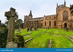 Abadía De Dunfermline, Escocia Foto de archivo - Imagen de flor ...