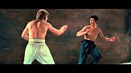 Bruce Lee vs Chuck Norris HD - YouTube