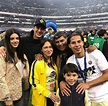 Diego Laínez es arropado por su familia en la Final de la Liga MX 2018