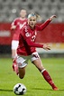 Stine Larsen - Dansk fodboldspiller - Karriere - lex.dk