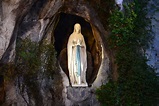 5 fascinating facts about the apparitions of Our Lady of Lourdes ...