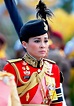 Suthida (Queen Of Thailand) Age, Husband, Family, Biography & More ...