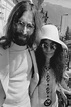 La historia de amor de John Lennon y Yoko Ono | Vogue México y ...