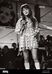 Manuela, deutsche Sängerin, in der ZDF-Hitparade, Deutschland 1969 ...