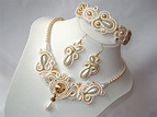 White and gold soutache jewelry set от Beabead на Etsy, Ft55 000,00 ...