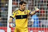 Iker Casillas bate el récord de partidos con su selección (166)