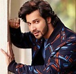 Varun Dhawan Biography, Girlfriend, Age, Career, Awards And More ...