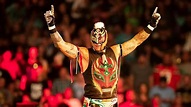 What does WWE star Rey Mysterio's face look like without his mask?